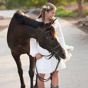 Meet your Posher, Courtney